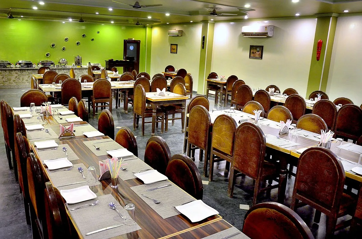 Dining room ranthambore 